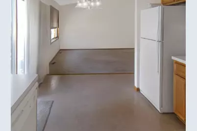 7229 Woodstock Curve, Bloomington, MN 55438 - Photo 4