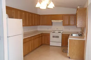 7229 Woodstock Curv, Bloomington, MN 55438 - Photo 2