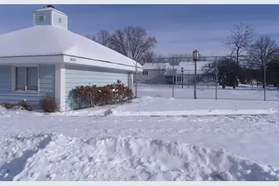 7229 Woodstock Curve, Bloomington, MN 55438 - Photo 16