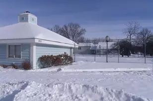 7229 Woodstock Curv, Bloomington, MN 55438 - Photo 16