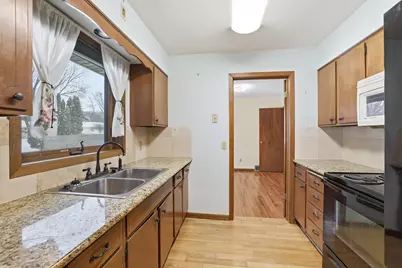 380 Barry Drive, Owatonna, MN 55060 - Photo 12