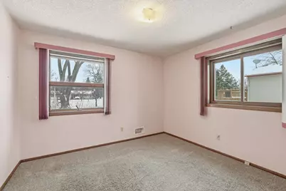 380 Barry Drive, Owatonna, MN 55060 - Photo 8