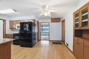 380 Barry Dr, Owatonna, MN 55060 - Photo 14