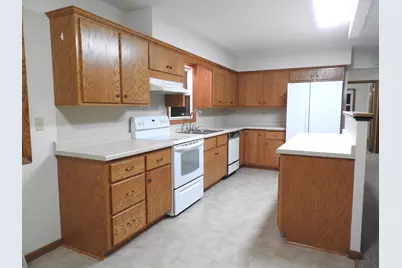 724 6th Street N, Winsted, MN 55395 - Photo 14