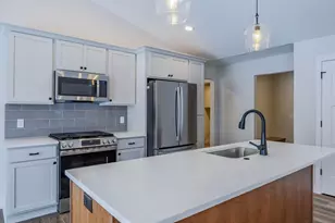 1660 Squirrel Way, New Richmond, WI 54017 - Photo 8