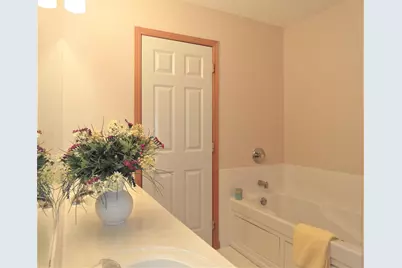 9204 Holly Lane N #403, Maple Grove, MN 55311 - Photo 20