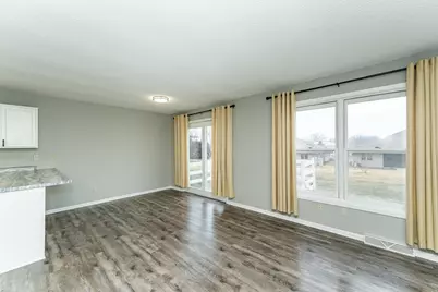 712 Memorial Drive, Spring Valley, MN 55975 - Photo 6