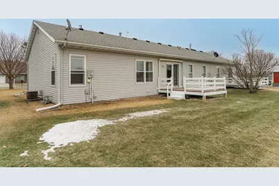 712 Memorial Drive, Spring Valley, MN 55975 - Photo 2