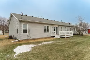 712 Memorial Dr, Spring Valley, MN 55975 - Photo 2