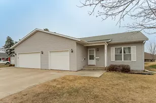 712 Memorial Dr, Spring Valley, MN 55975 - Photo 1