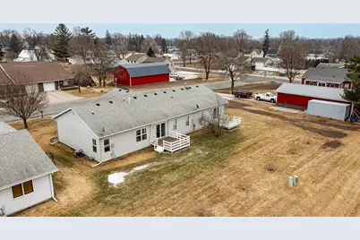 712 Memorial Drive, Spring Valley, MN 55975 - Photo 26