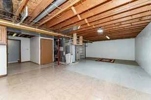 712 Memorial Dr, Spring Valley, MN 55975 - Photo 16