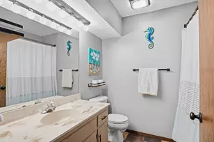 14326 Fairway Dr, Eden Prairie, MN 55344 - Photo 18