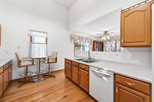 2193 Grafton Ave N, Oakdale, MN 55128 - Photo 12