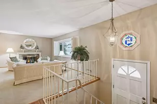 3420 Maplewood Dr, Saint Anthony, MN 55418 - Photo 6