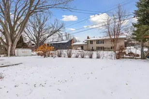 3420 Maplewood Dr, Saint Anthony, MN 55418 - Photo 40