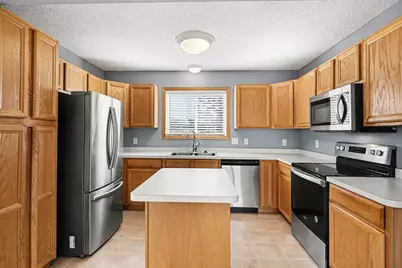 13900 Glendale Trail, Savage, MN 55378 - Photo 6