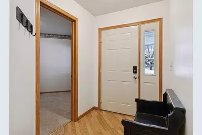 1866 Granite Avenue N, Oakdale, MN 55128 - Photo 4