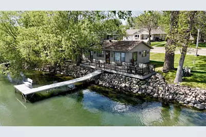 1111 W Lake Avenue, Worthington, MN 56187 - Photo 2