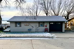 1111 W Lake Ave, Worthington, MN 56187 - Photo 6