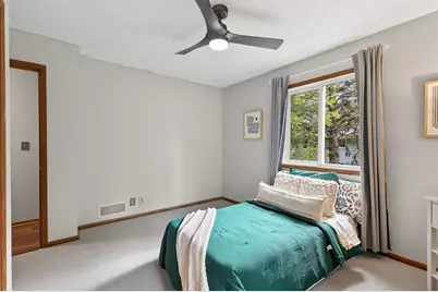 7708 Zealand Avenue N, Brooklyn Park, MN 55445 - Photo 22