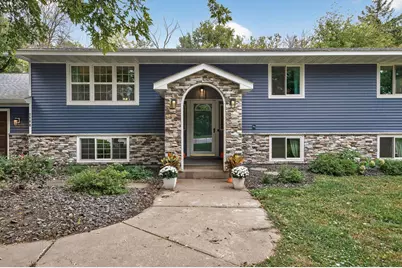 7708 Zealand Avenue N, Brooklyn Park, MN 55445 - Photo 2