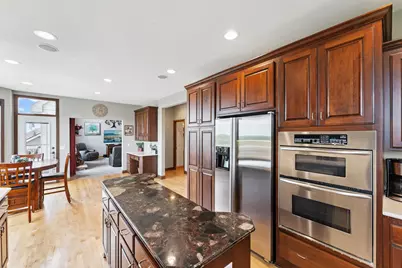 3020 Carey Heights Drive, Maplewood, MN 55109 - Photo 6