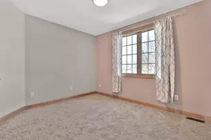 3020 Carey Heights Dr, Maplewood, MN 55109 - Photo 28