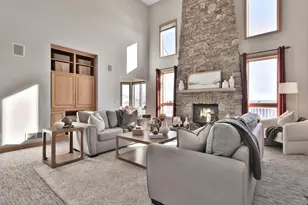 3020 Carey Heights Dr, Maplewood, MN 55109 - Photo 12