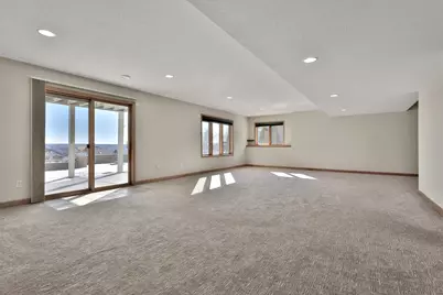 3020 Carey Heights Drive, Maplewood, MN 55109 - Photo 32