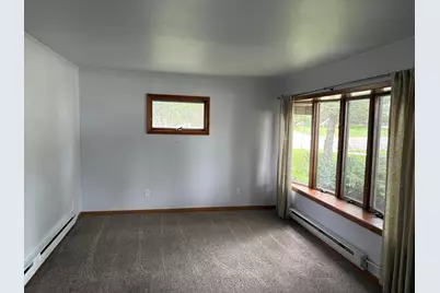 202 7th Avenue SW, Pipestone, MN 56164 - Photo 4