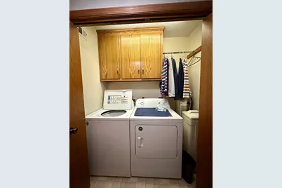 126 W Warren Street, Luverne, MN 56156 - Photo 6