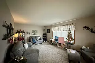 126 W Warren St, Luverne, MN 56156 - Photo 16