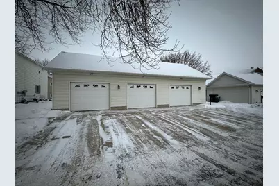 126 W Warren Street, Luverne, MN 56156 - Photo 20