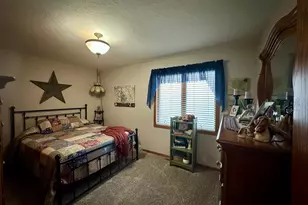 126 W Warren St, Luverne, MN 56156 - Photo 12