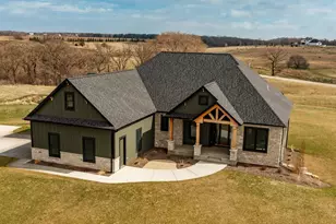 4980 Royal Oaks Circle SW, Rochester, MN 55902 - Photo 2