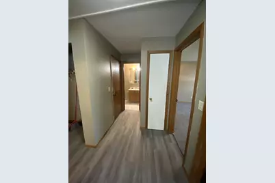 901 Pearl Avenue #208, Marshall, MN 56258 - Photo 4