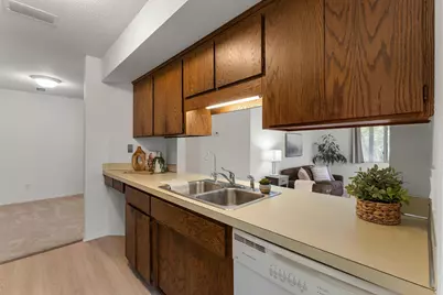 1844 Zanzibar Lane N, Plymouth, MN 55447 - Photo 14