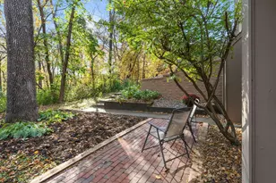 1844 Zanzibar Ln N, Plymouth, MN 55447 - Photo 20