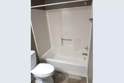 901 Country Club Drive #302, Marshall, MN 56258 - Photo 8