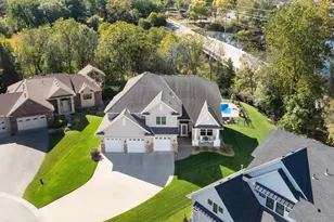 17179 Padons Dr, Eden Prairie, MN 55346 - Photo 2