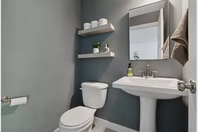 2084 E Reaney Avenue, Saint Paul, MN 55119 - Photo 12