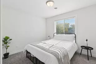 2084 E Reaney Ave, Saint Paul, MN 55119 - Photo 16