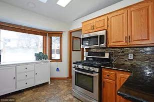 9246 Shenandoah Ln N, Maple Grove, MN 55369 - Photo 16