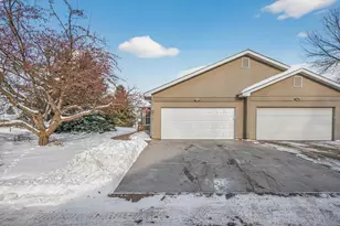 2121 Southwind Rd, Maplewood, MN 55109 - Photo 26