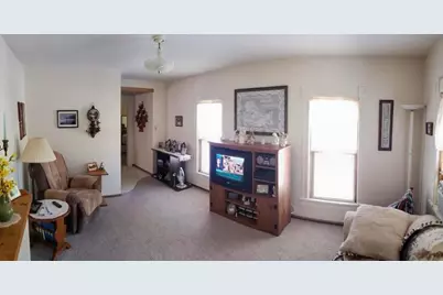 155 4th Avenue SW, Perham, MN 56573 - Photo 4