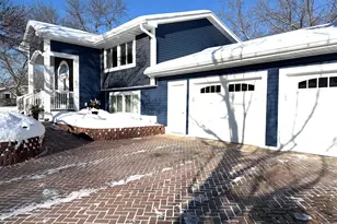 10300 Parkview Ln, Champlin, MN 55316 - Photo 4