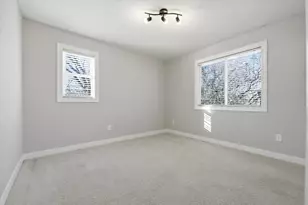 10300 Parkview Ln, Champlin, MN 55316 - Photo 16