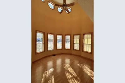 111 Oakwood Court, Thief River Falls, MN 56701 - Photo 14