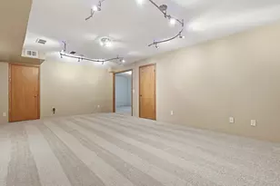 12215 Co Rd 11, Burnsville, MN 55337 - Photo 18